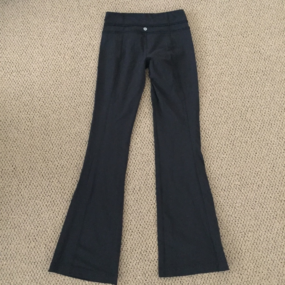 Lululemon Groove Pants - Picture 3 of 7